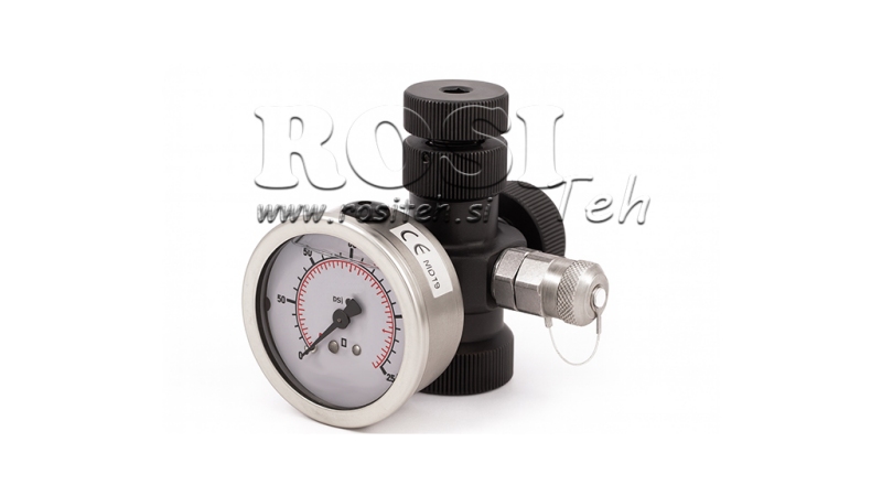 CHARGING STATION FOR HYDRAULIC ACCUMULATOR